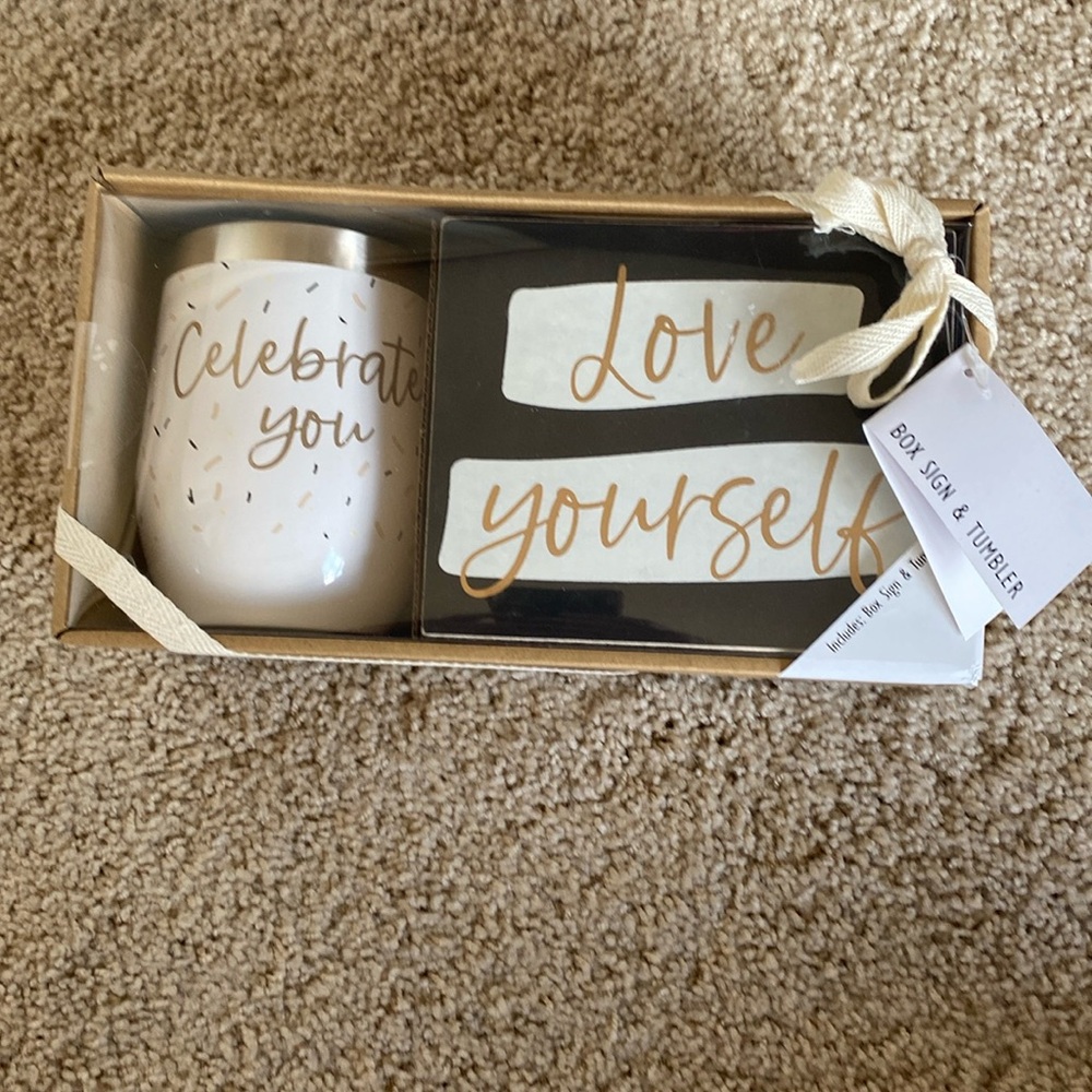 Celebrate box sign and tumbler NWT